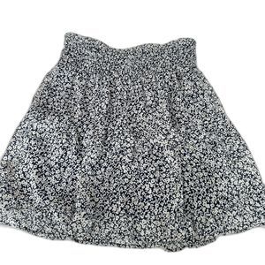 Sienna Sky Monochrome Floral Mini Skirt